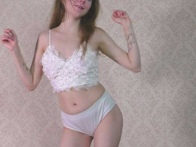 Cuteal1ce live cam on BongaCams
