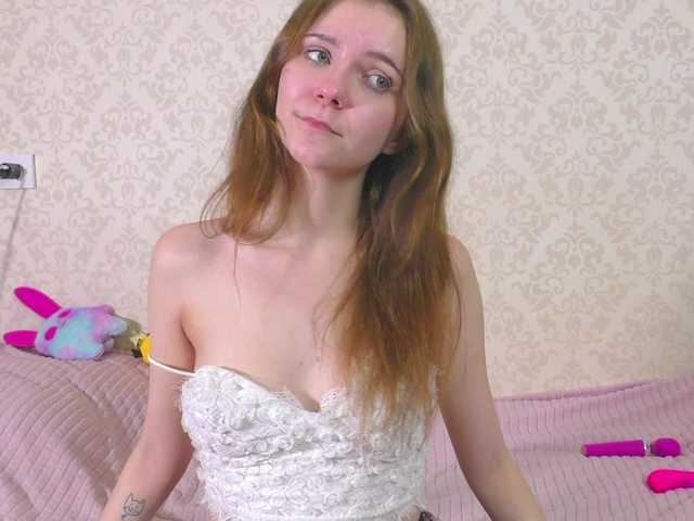Cuteal1ce live cam on BongaCams