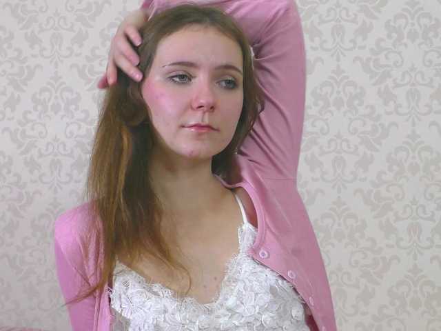 Cuteal1ce live cam on BongaCams