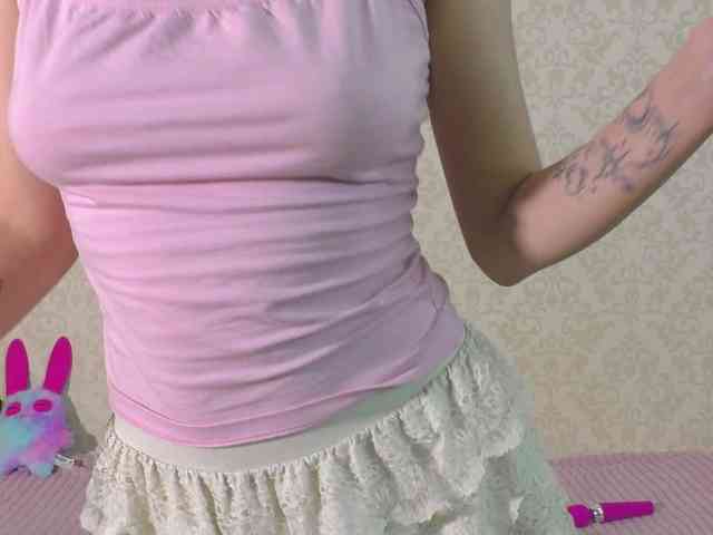 Cuteal1ce webcam