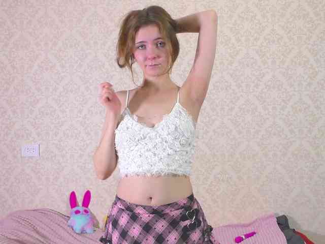 Cuteal1ce webcam