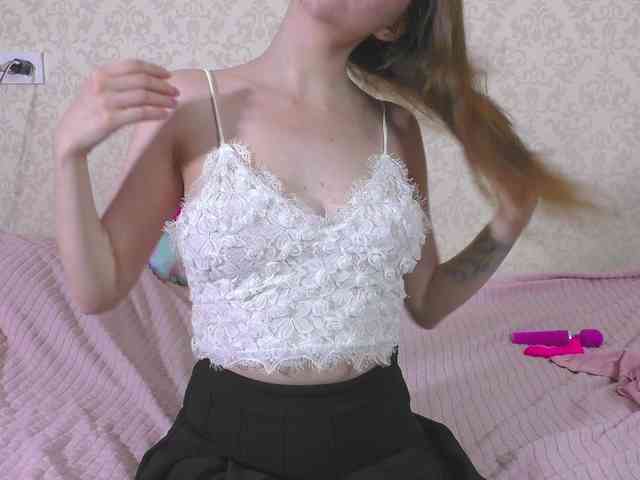Cuteal1ce webcam