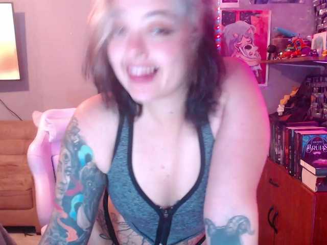 lummiki live cam on BongaCams