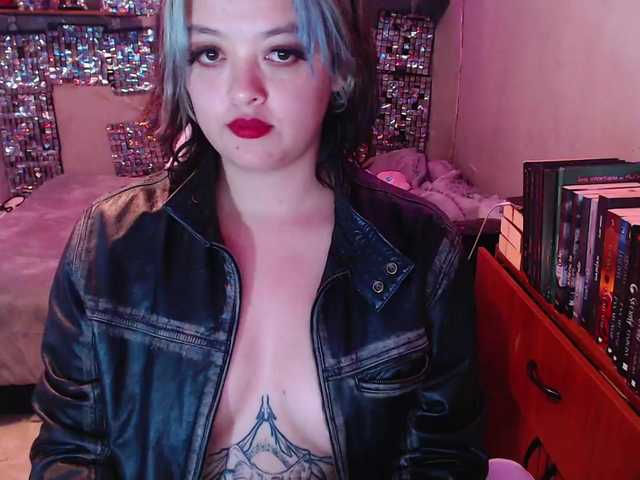 lummiki live cam on BongaCams
