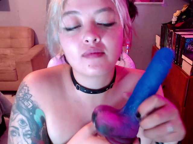 lummiki live cam on BongaCams