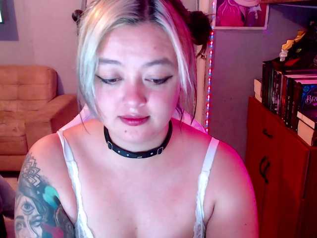 lummiki live cam on BongaCams