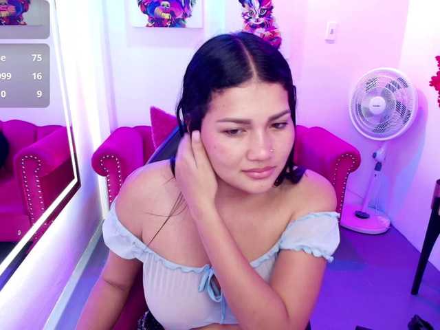 Julie-preston live cam on BongaCams