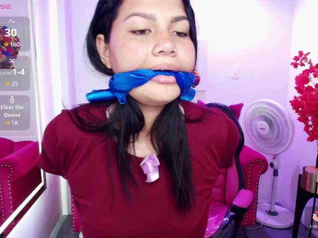 Julie-preston live cam on BongaCams