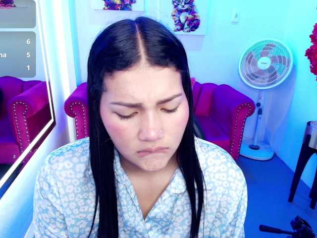 Julie-preston live cam on BongaCams