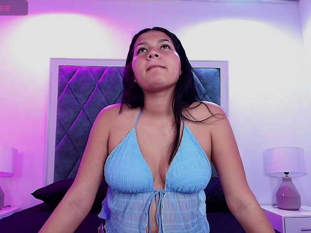 Julie-preston live cam on BongaCams