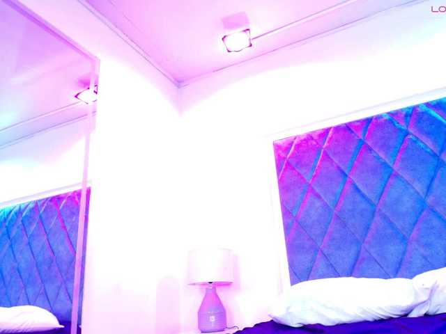 Julie-preston live cam on BongaCams