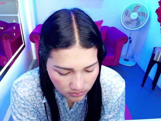 Julie-preston live cam on BongaCams