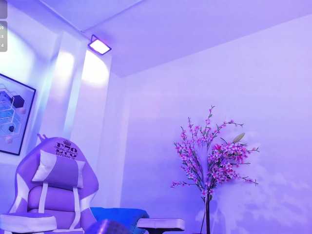 Julie-preston live cam on BongaCams