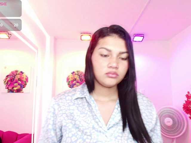 Julie-preston live cam on BongaCams