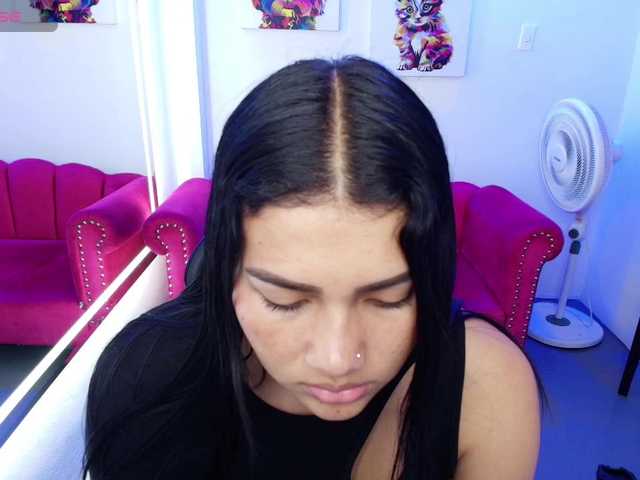 Julie-preston live cam on BongaCams