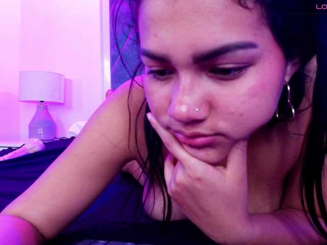 Julie-preston live cam on BongaCams
