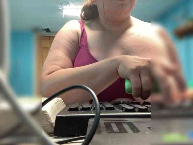 Milfonvacation webcam