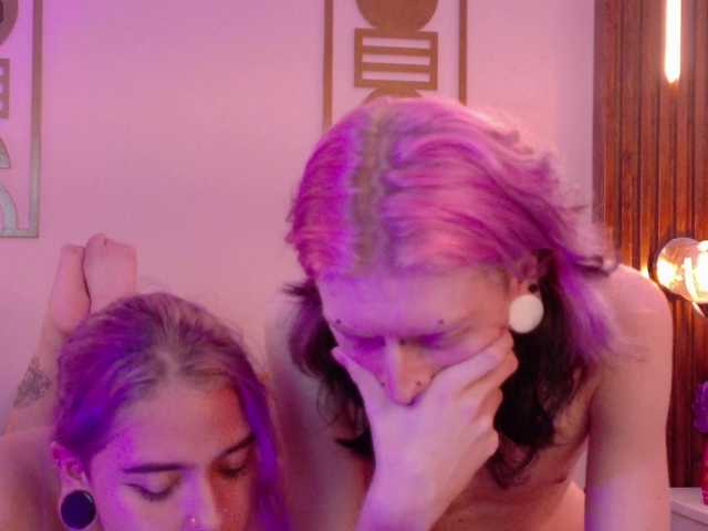 Winchester-Hanna live cam on BongaCams