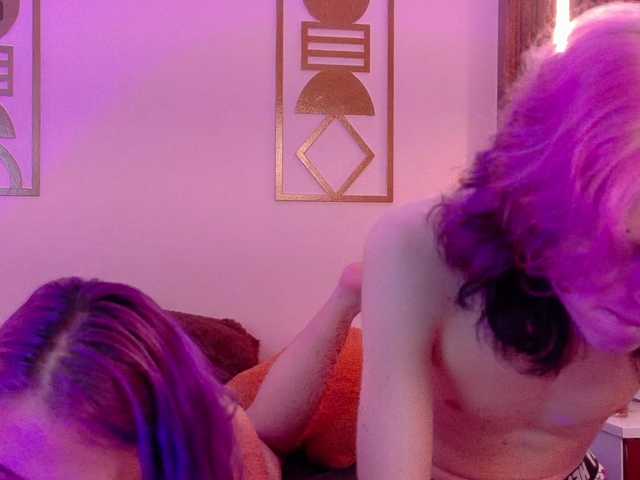 Winchester-Hanna live cam on BongaCams
