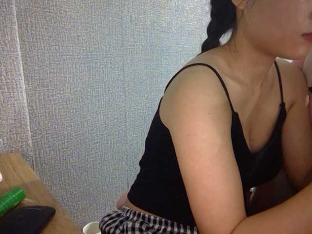 Lynny-1 live cam on BongaCams