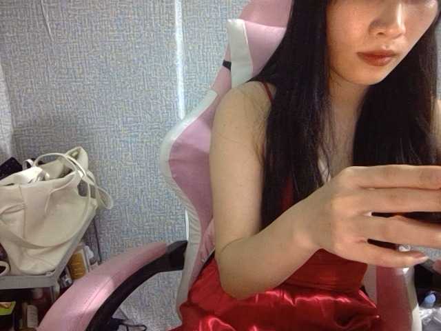 Lynny-1 live cam on BongaCams