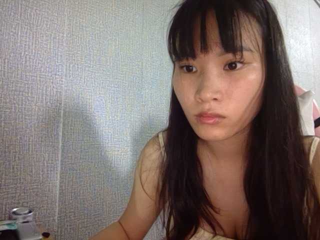 Lynny-1 live webcam show