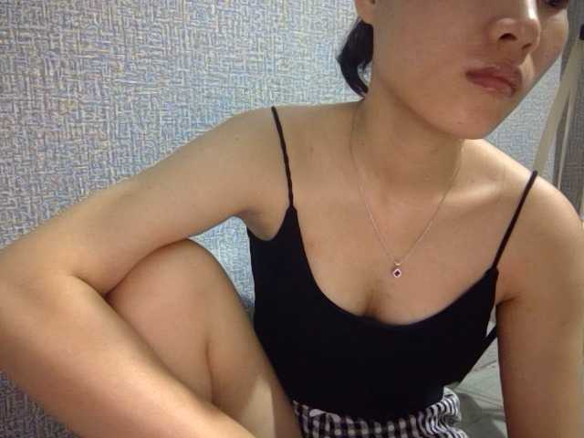 Lynny-1 live cam on BongaCams