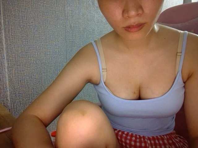 Lynny-1 live cam on BongaCams