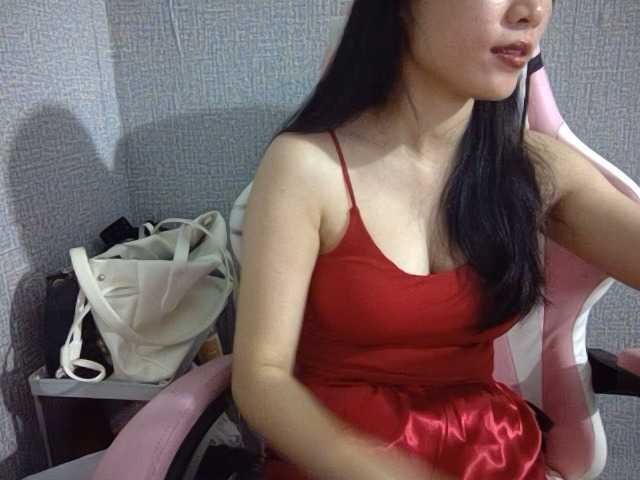 Lynny-1 live cam on BongaCams