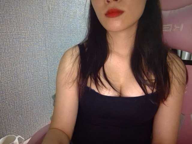 Lynny-1 live cam on BongaCams