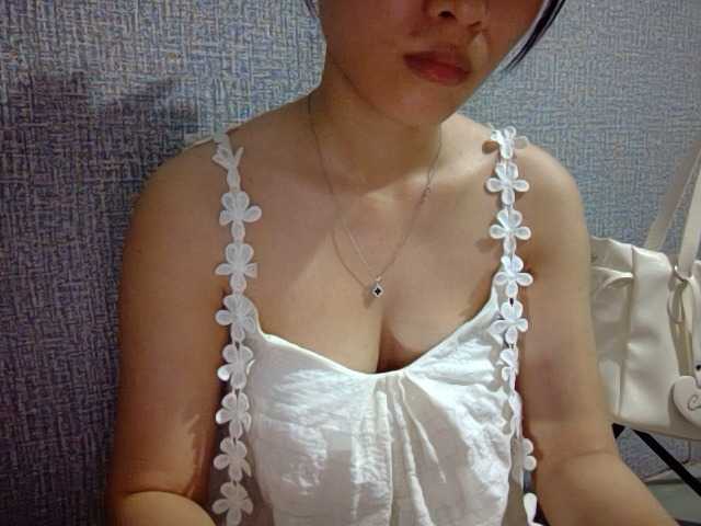 Lynny-1 live cam on BongaCams