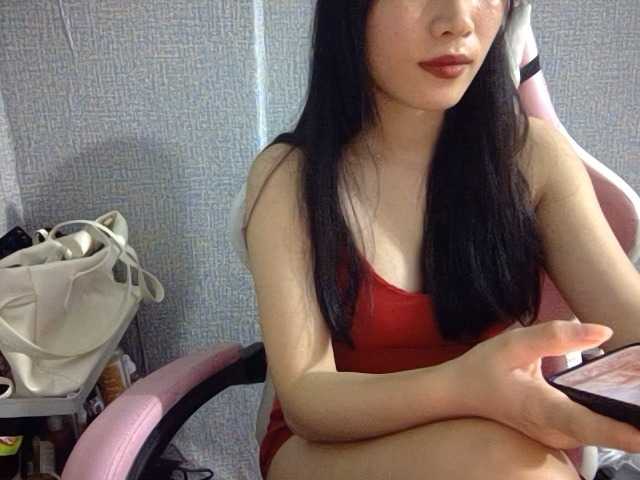 Lynny-1 live cam on BongaCams