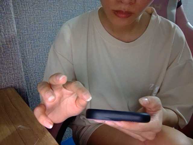 Lynny-1 live cam on BongaCams