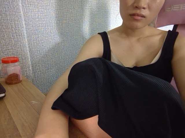 Lynny-1 live cam on BongaCams