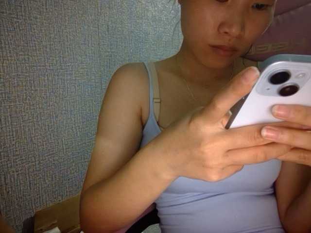 Lynny-1 live cam on BongaCams