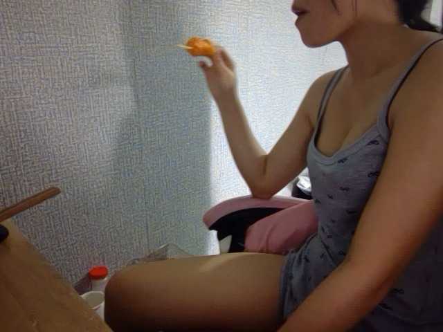 Lynny-1 live cam on BongaCams