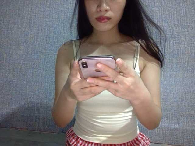 Lynny-1 live webcam show