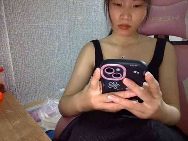 Lynny-1 webcam