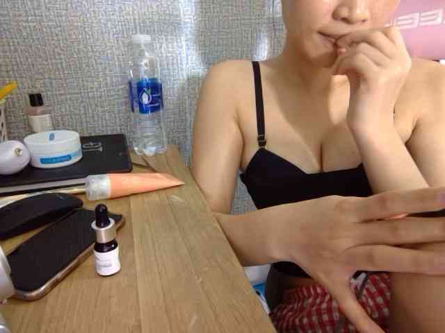 Lynny-1 webcam