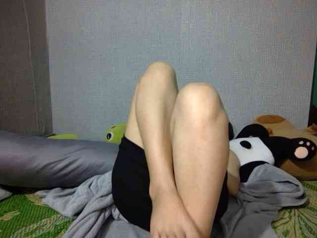 Lynny-1 Live Webcam on BongaCams