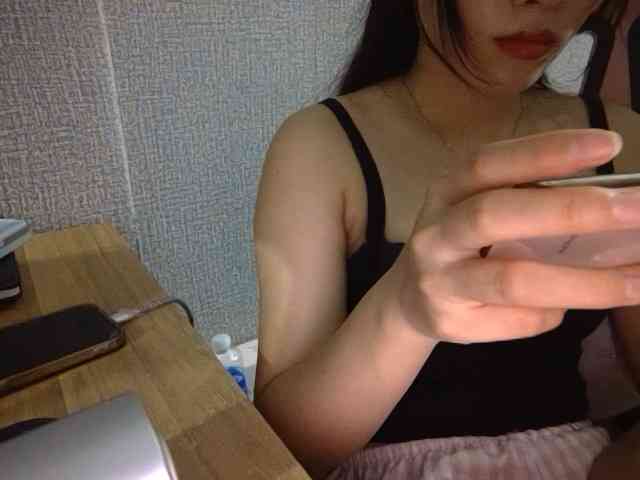 Lynny-1 webcam