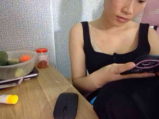 Lynny-1 webcam