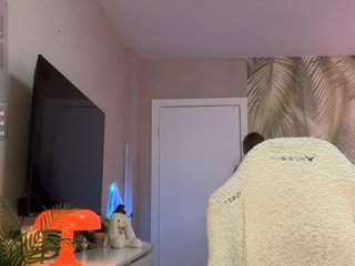 oii-kris-iio Porn Show