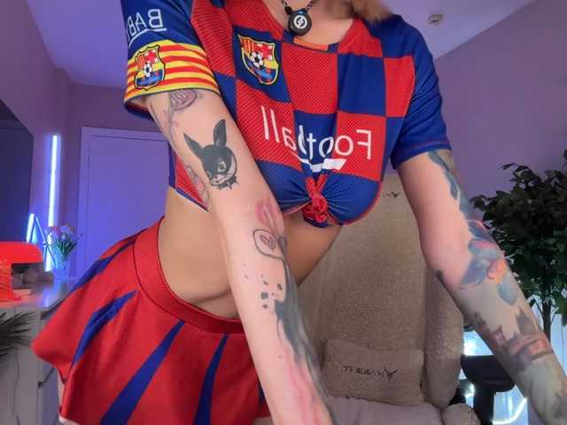 oii-kris-iio live cam on BongaCams