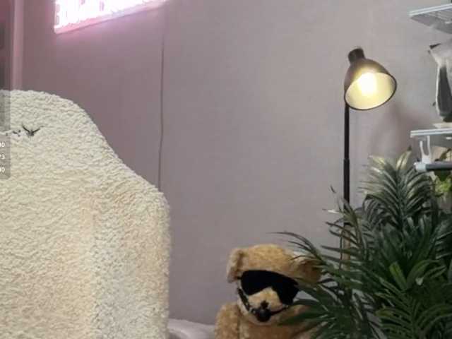 oii-kris-iio live cam on BongaCams
