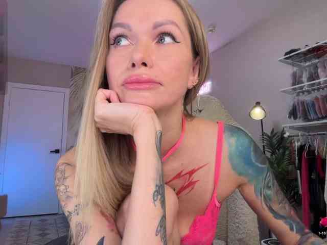 oii-kris-iio's webcam live show