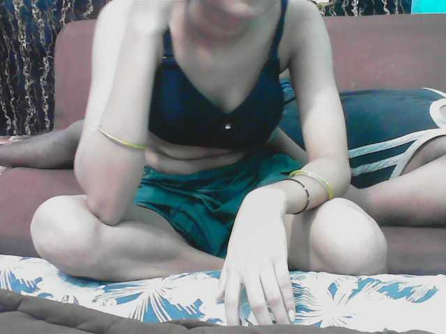 Sexy-bby-0-0 live cam on BongaCams