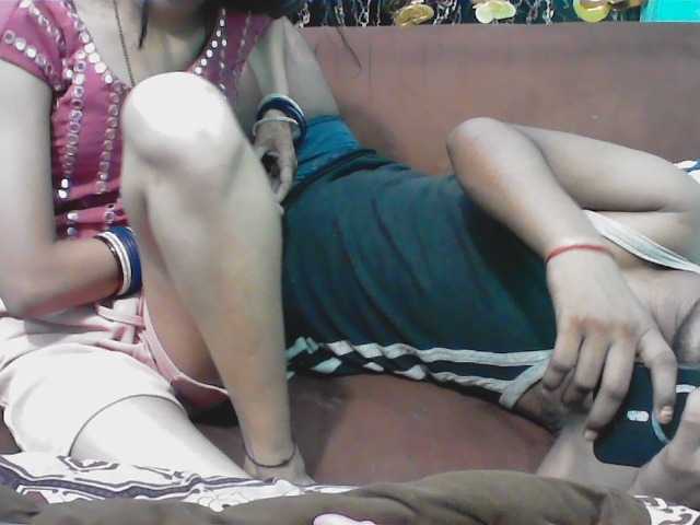 sexy-bby-0-0 cam belle