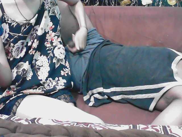Sexy-bby-0-0 live cam on BongaCams