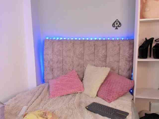 Naomisanz webcam